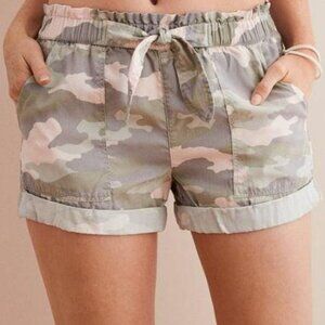 Aerie Paperbag Shorts XS Camo Print Tie Waist‎ Cuffed Pullon Size Extra Small